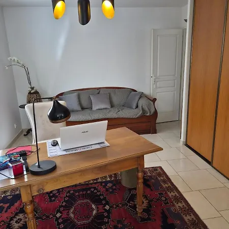 Villa Belle Avec Piscine A Deux Pas De La